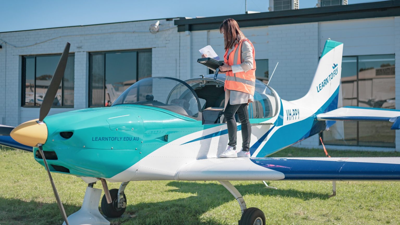 choosing-an-aviation-school-in-melbourne-factors-to-consider