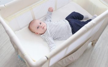 Things to keep in mind when buying a baby travel cot for your needs